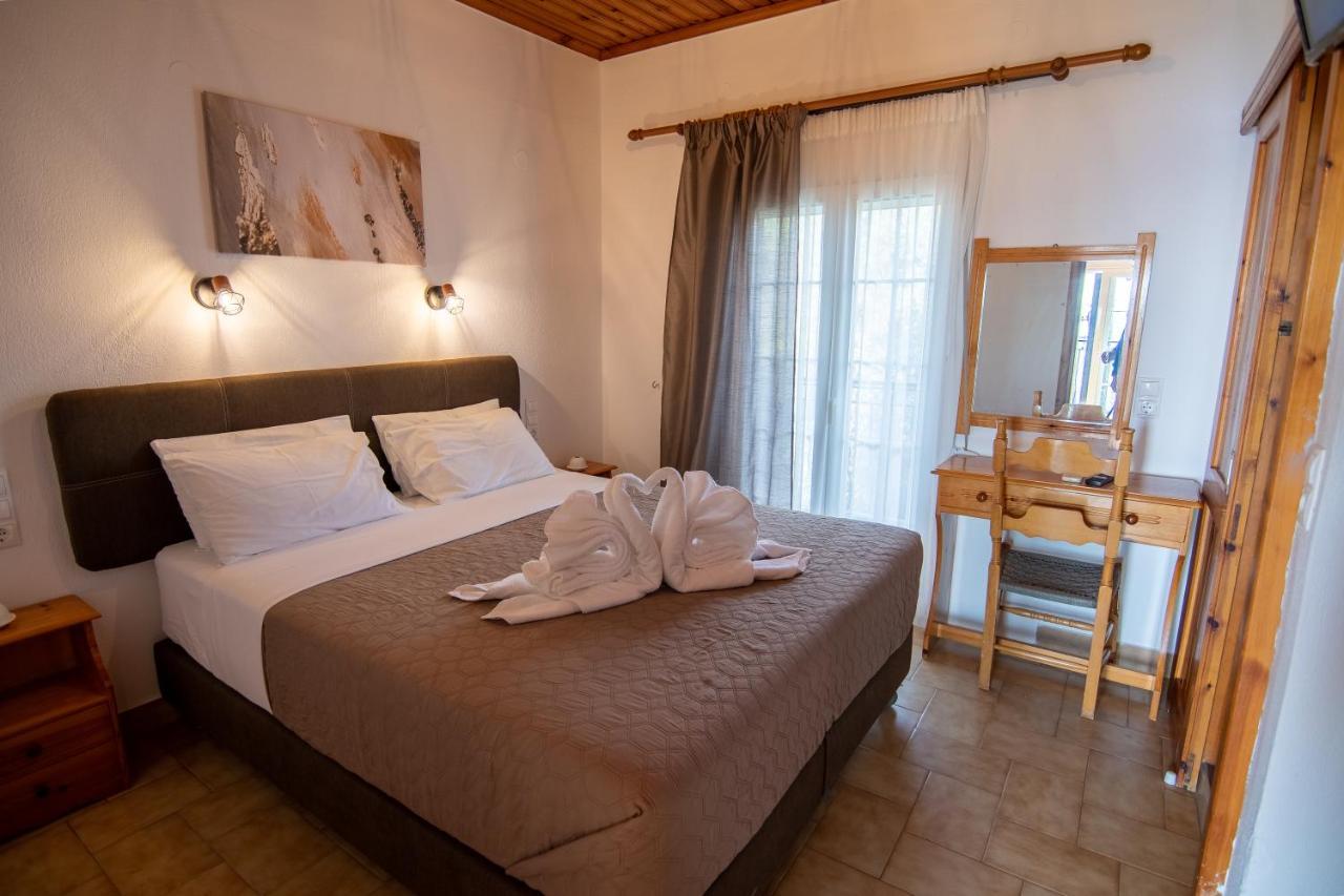 Villa Nina Città di Skiathos Esterno foto